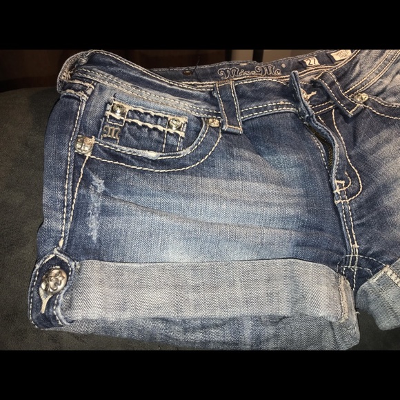 Miss Me Shorts - Picture 3 of 7